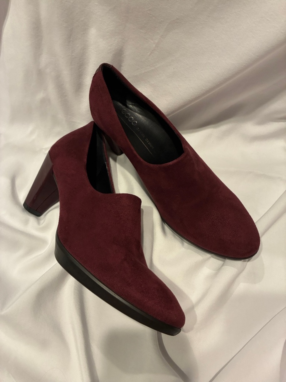 Ecco Burgundy Suede Block Heel Pumps